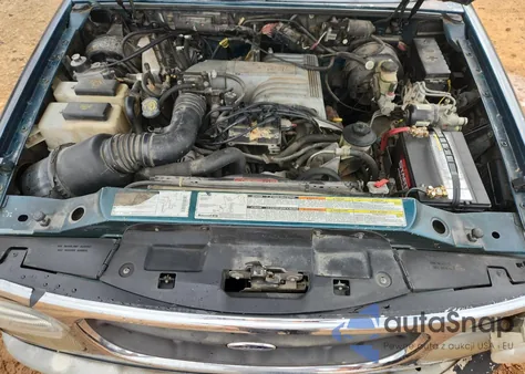 1996 Ford Explorer z USA, uszkodzony, nr VIN 1FMDU32P6TZA50186